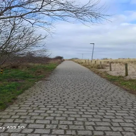아파트 Seafront In Marina 니우포르트